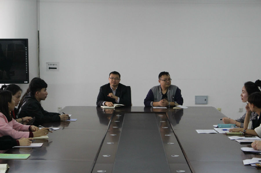 赵书记、于老师出席会议